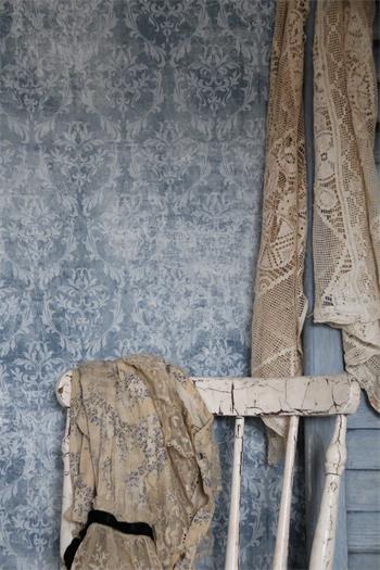 Wallpaper / wall paper - Blue Faded Pattern